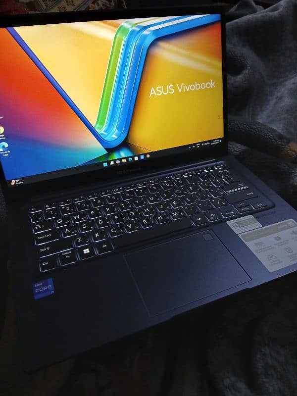 Asus Vivobook x1404va (13th Gen Core i7) 1