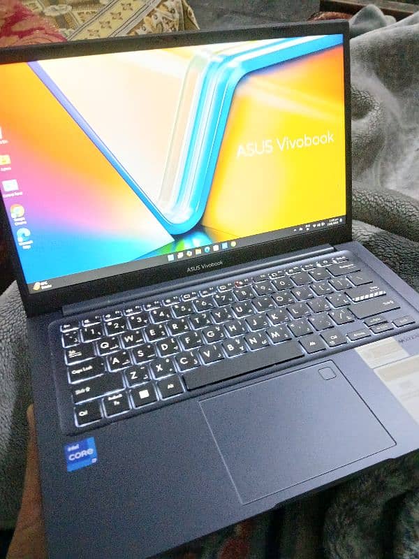 Asus Vivobook x1404va (13th Gen Core i7) 3