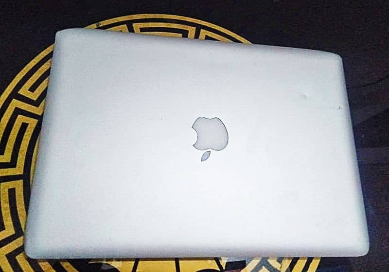 MacBook pro core i5 2