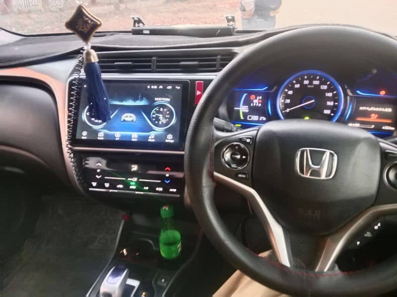 Honda Grace Hybrid 2014 6