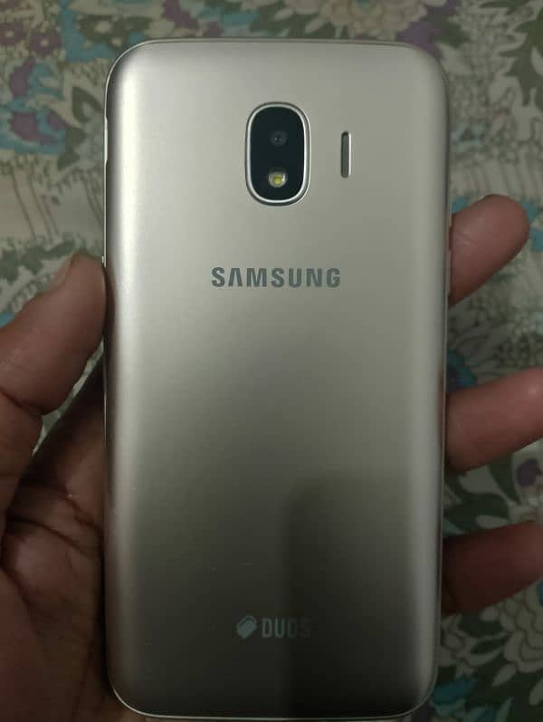 Samsung Galaxy J250f 3