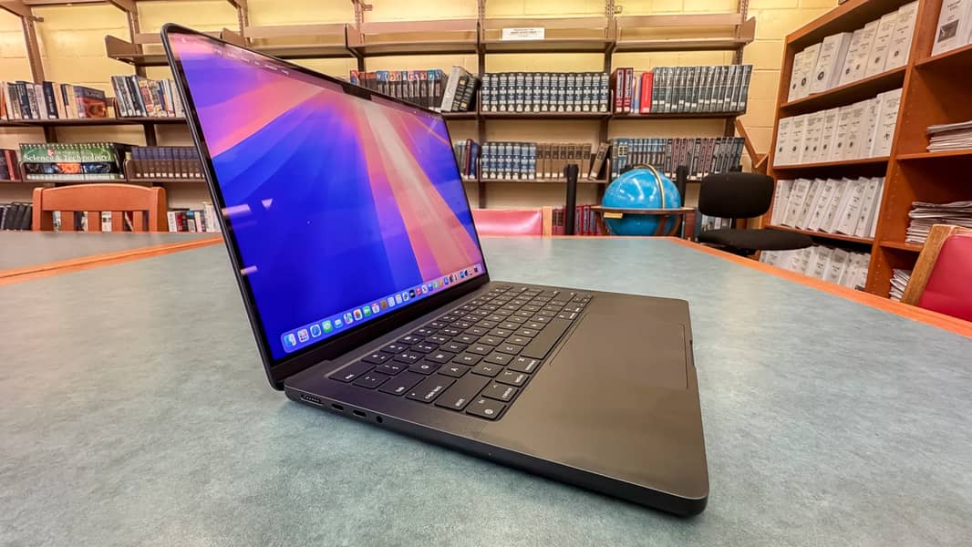 Macbook pro M4 2024 16GB 512SSD (SPACE BLACK) 1