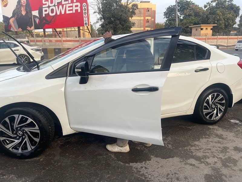 Honda Civic Oriel 2012 3