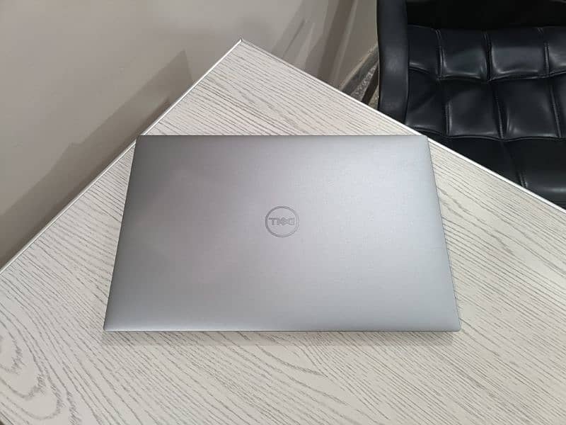 Dell Xps 15 9530 core i7 13th gen i7-13700h 14 cores 4gb gpu 4k touch 0