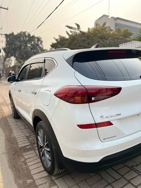 Hyundai Tucson 2022 FWD 9