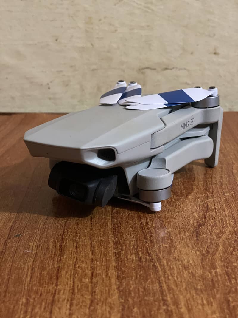 Dji mini 2se drone in good condition 0