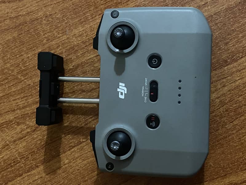 Dji mini 2se drone in good condition 3