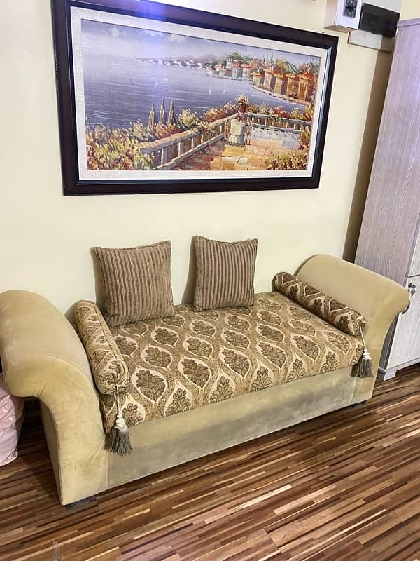 7 seater sofa with curtain 1