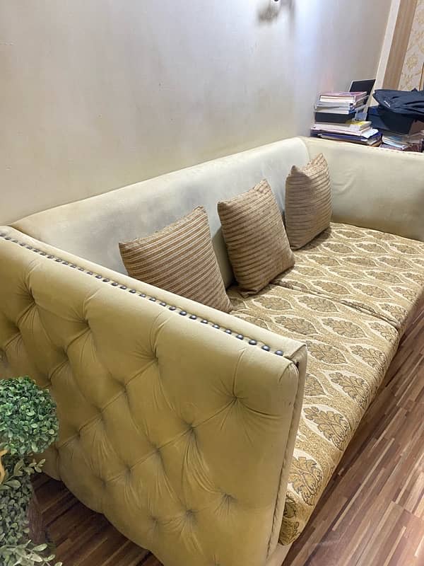 7 seater sofa with curtain 5