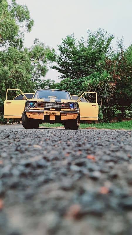 Toyota Corolla GLI Bumblebee 4