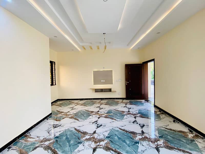 10 Marla Brand New Triple Storey Corner House For Sale in Samanabad Lahore 42