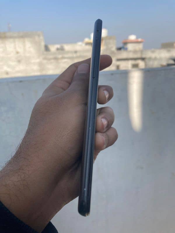 One plus 5t 6/64 in good condition PTA proved 1