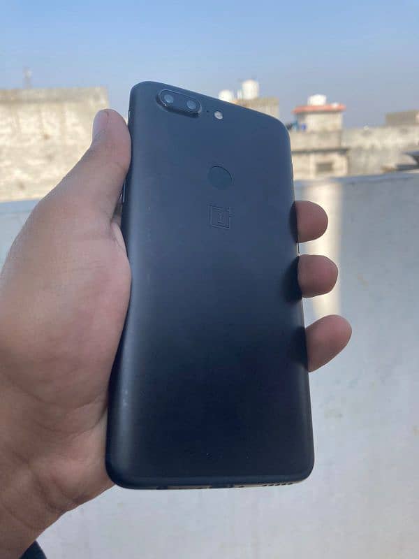 One plus 5t 6/64 in good condition PTA proved 4