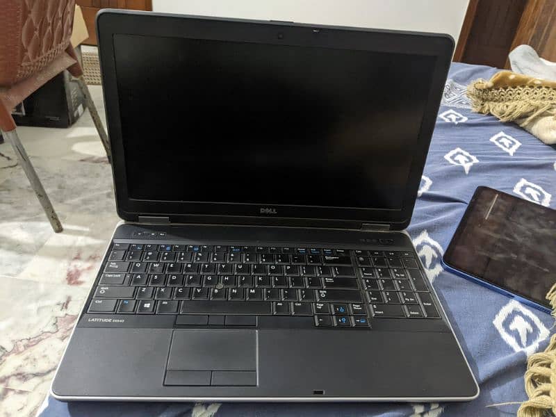 Dell Latitude e6540 0