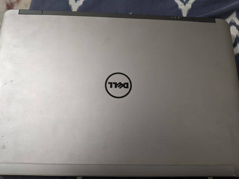 Dell Latitude e6540 1