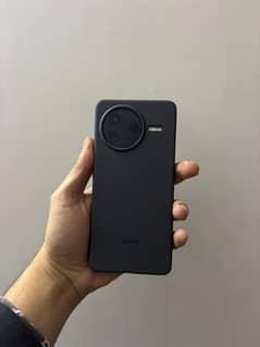 Xiaomi Redmi K80 (24/512GB) - Better Than Redmi Note 14 Pro+