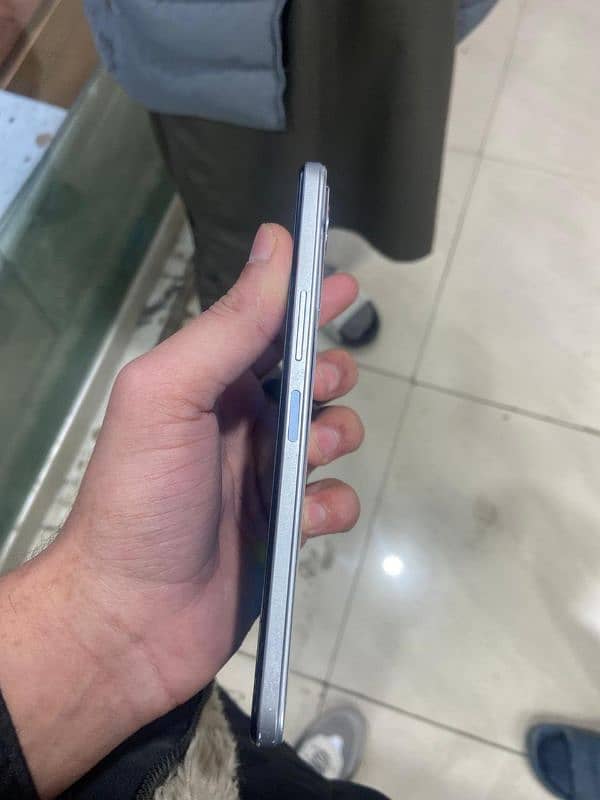 Infinix Note 12 6/128 3