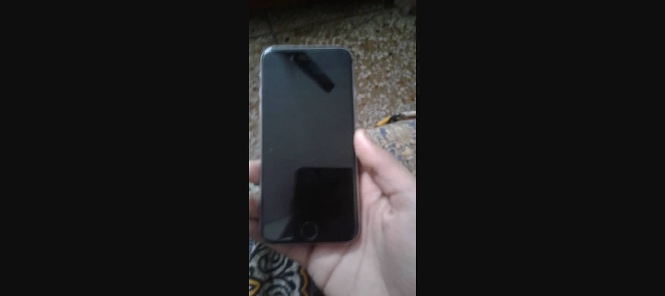 Samsung Mobile A20 (Damage) and Iphone 6s (Dead) 1