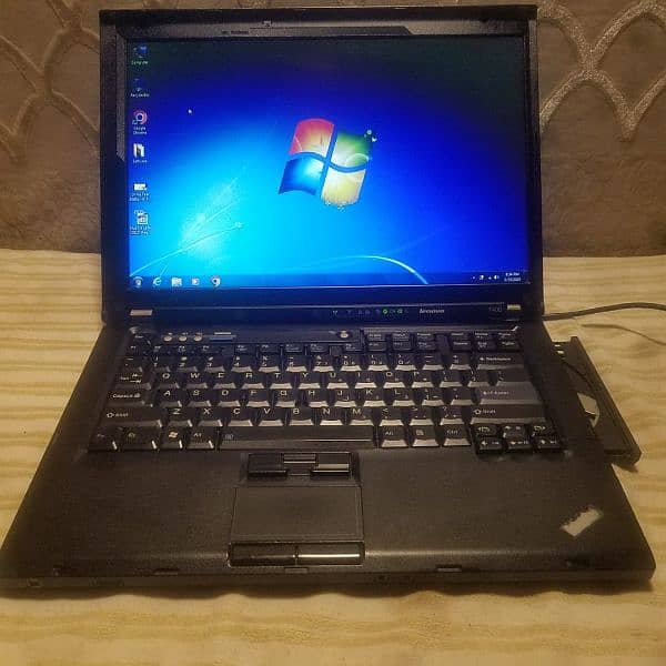 Lenovo T400 0