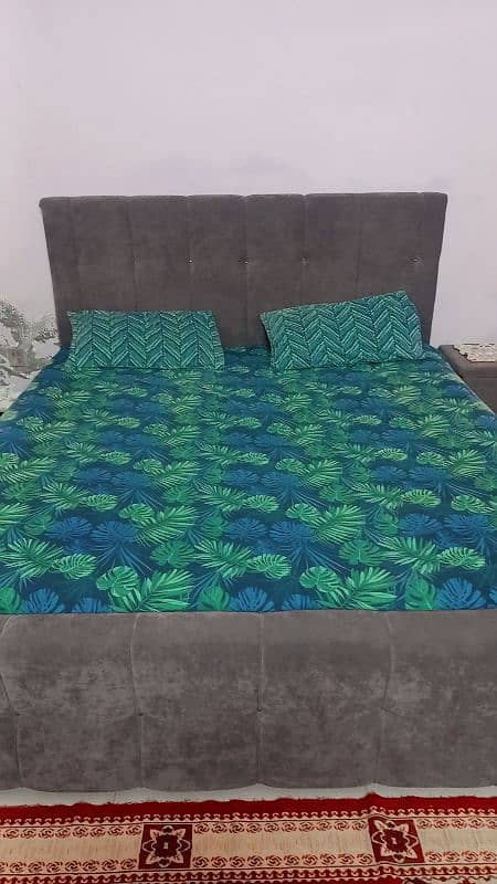 velvet bed set۔۔۔ 1