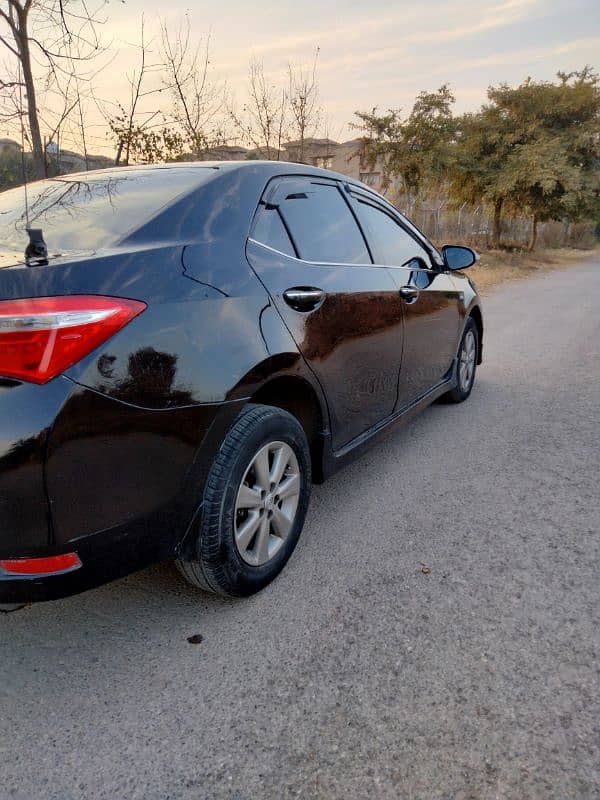 Toyota Altis Grande 2014 4