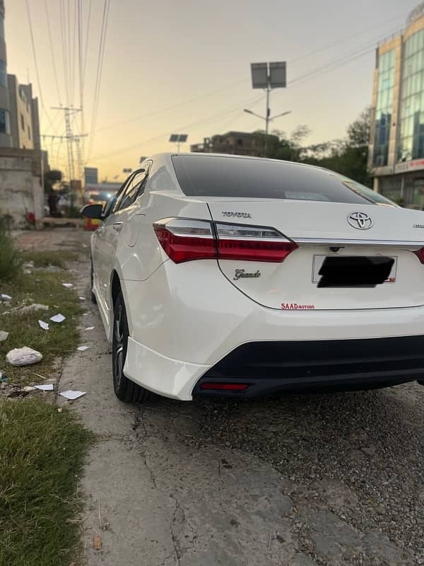 Toyota Altis Grande 2019 18