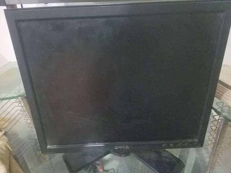 2 dell monitors avaible 1