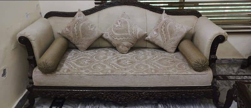 7 setar chinoti sofa with tables 1