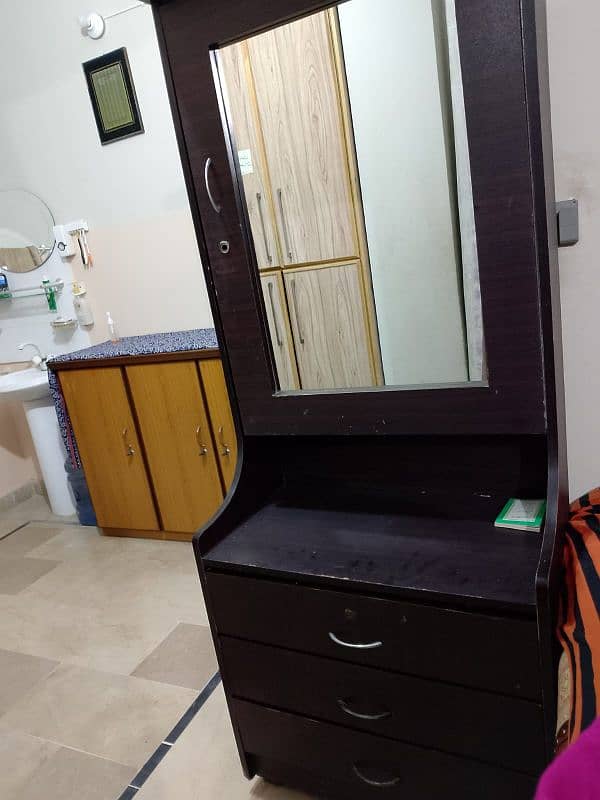 Dressing Table Rs. 5000 4