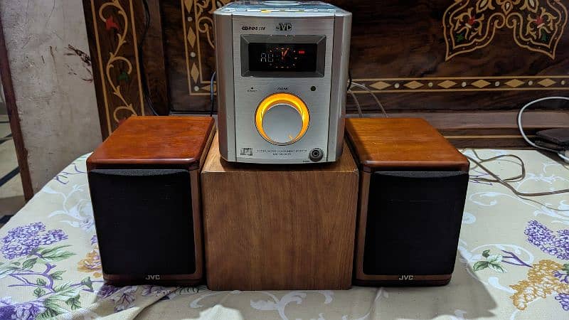 JVC SP-UX7000 speaker + amplifier 2