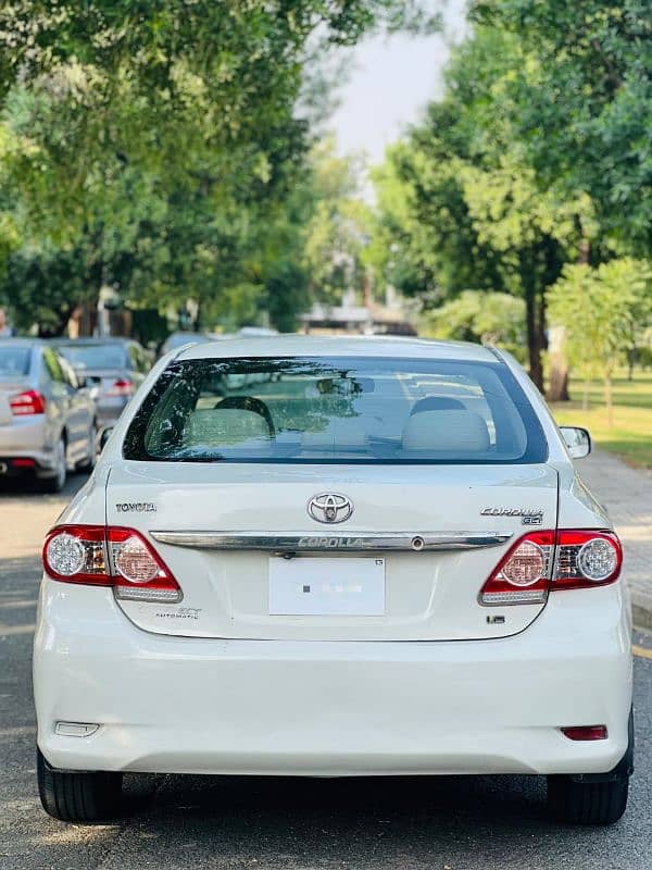 Toyota Corolla GLI Automatec 1.6 (2013). 15