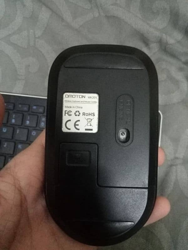 ORIGINAL OMOTON wireless KEYBOARD AND MOUSE 3