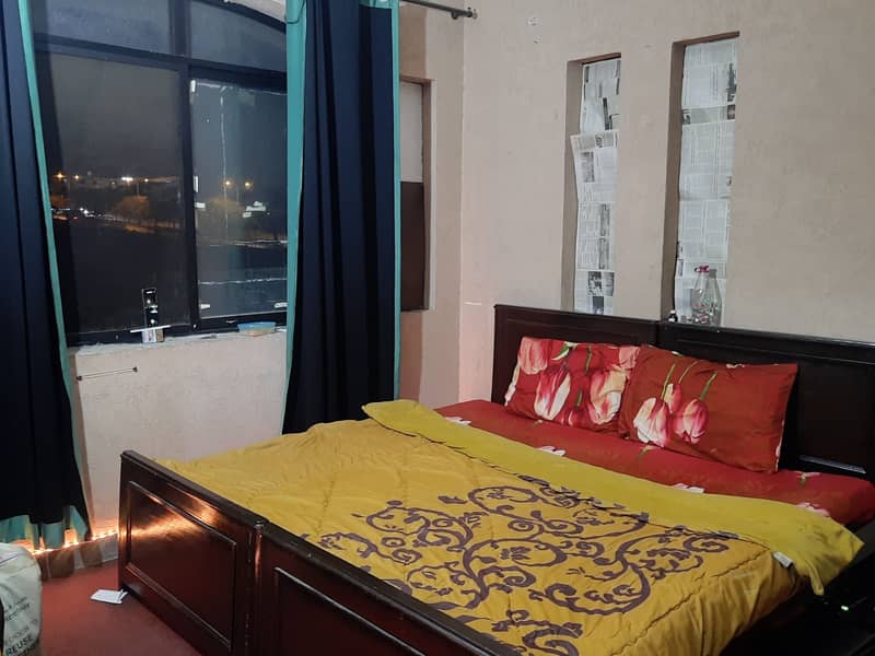 Only for females single furnished room available in G-11/3 Islamabad 1