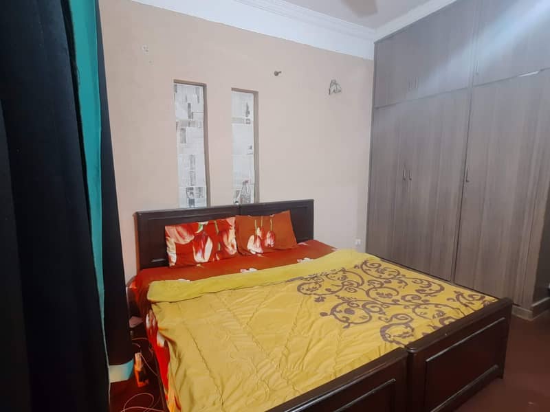 Only for females single furnished room available in G-11/3 Islamabad 2