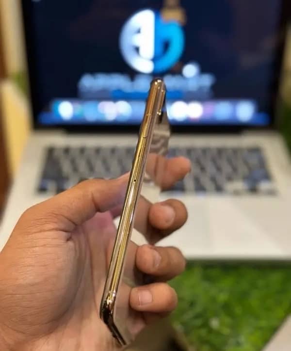 Iphone xs max dual sim pta approved 4