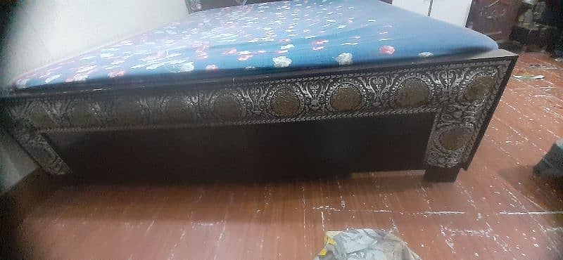 Rs. 17000  one year use bed sale low us price 2