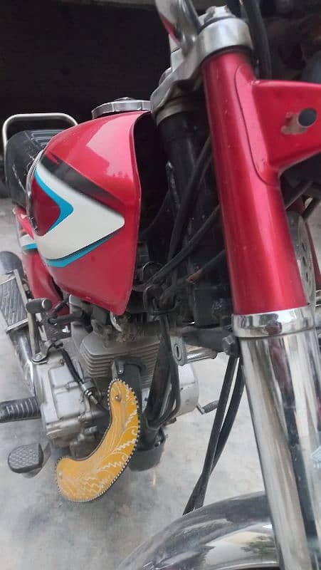 honda 125 2014 model in good condition 3