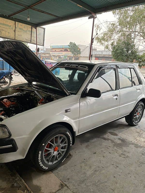 Toyota Starlet 1988 3