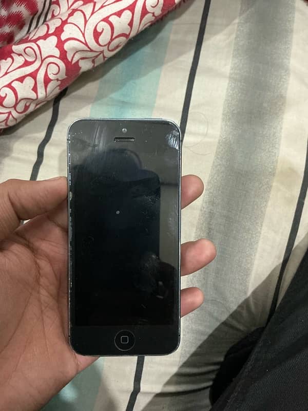 Iphone 5 PTA Approved 8/10 condition 2