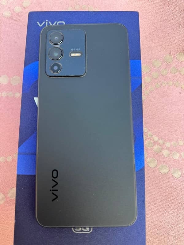 vivo v23 5G New Condition box + orignal Charges 7