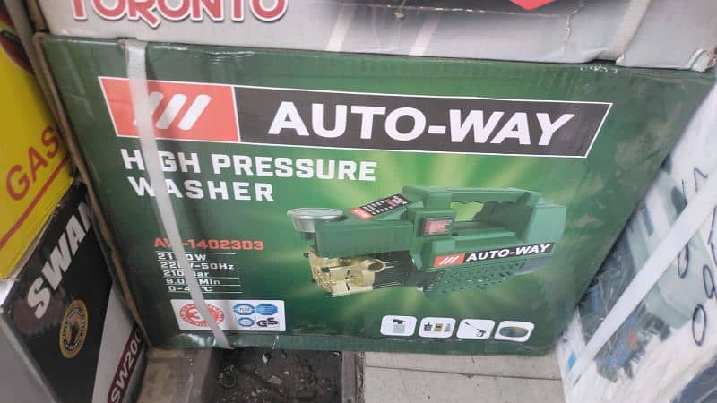 Air compressor | car wash service lifts | Mini car washer | Solerwash. 17