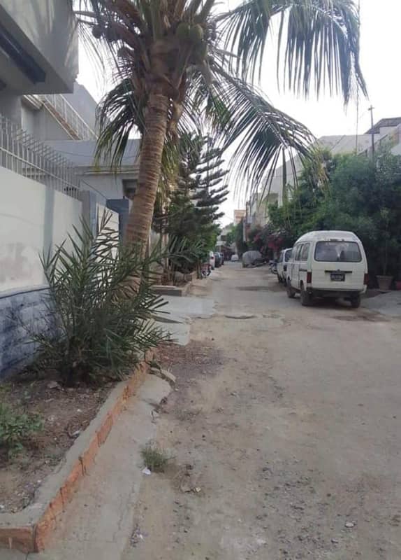 Dont miss 120yard 4bed dd ground+1 bungalow with extra land al hira bungalow near safoora chowk 3