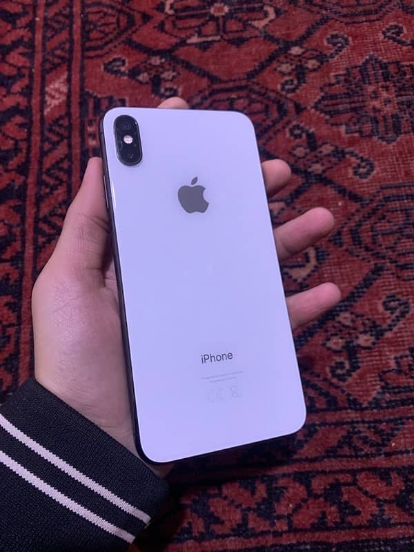 I PHONE XS MAX 0