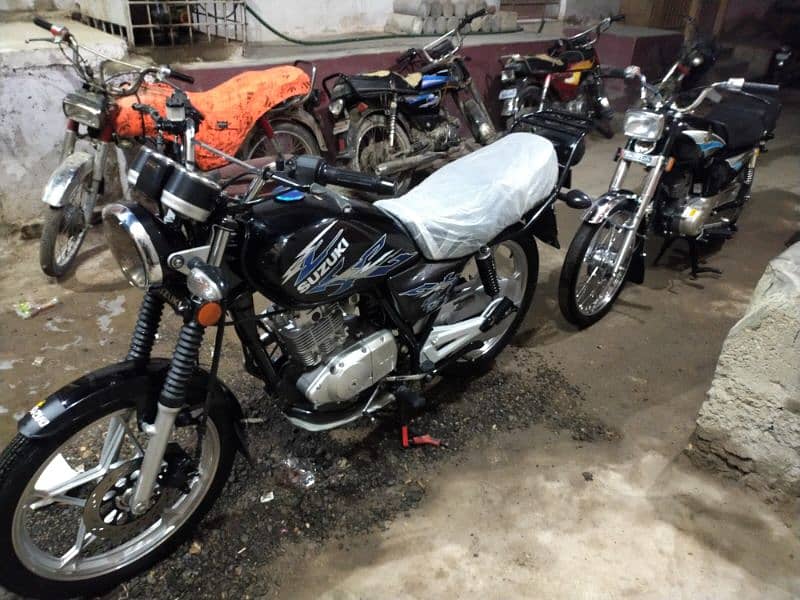 SUZUKI GS 150 SE 1