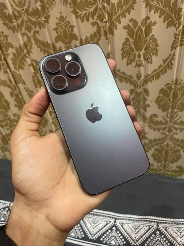 iPhone 15 pro 0