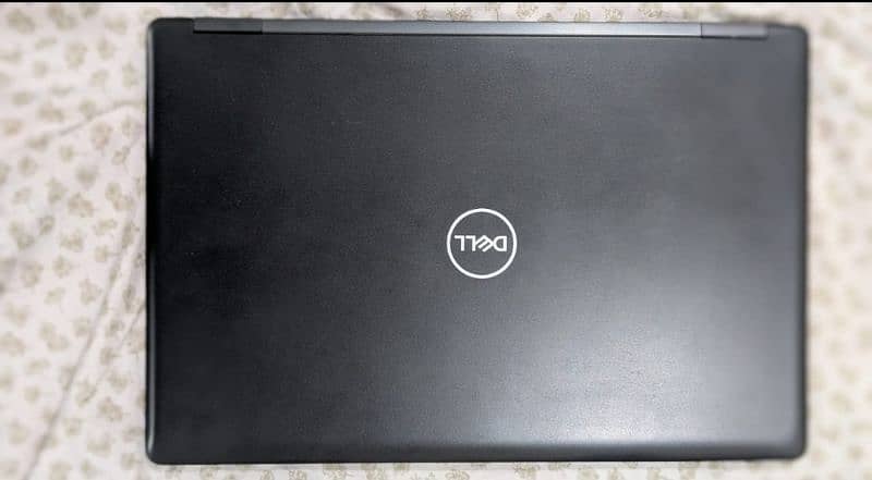 Dell Latitude 5590 3