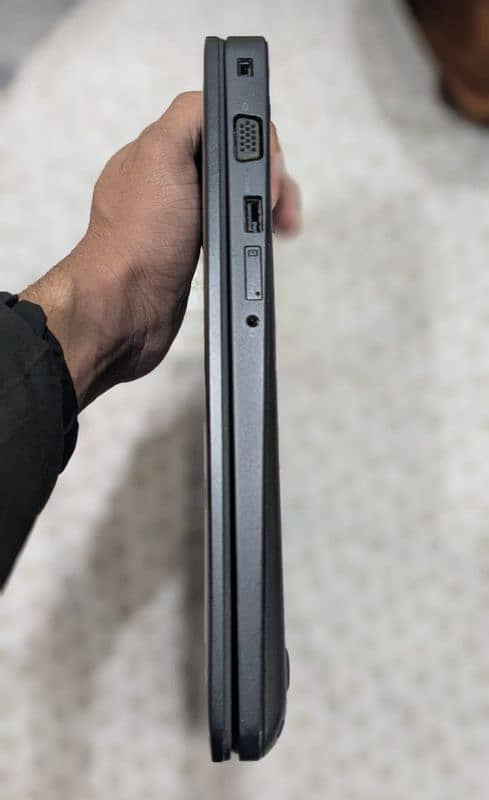 Dell Latitude 5590 7