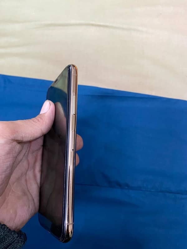 iphone xs 64gb factory unlock lush condition 4