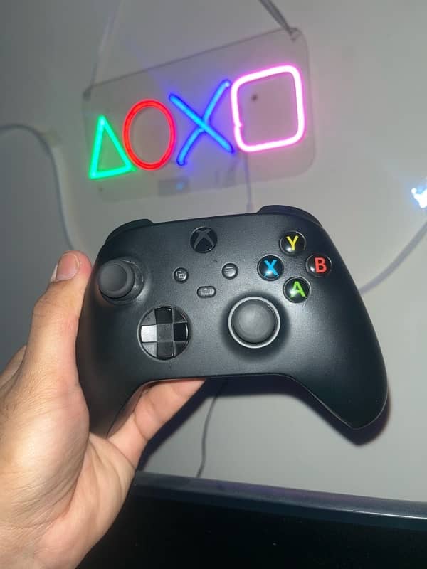 Xbox series X controller 4