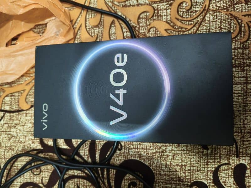 Vivo V40E 11 month Warranty 10/10 Condition 0